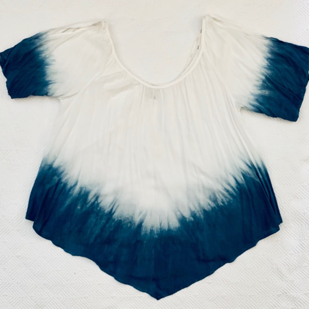 Forever 21 Blue Dyed Blouse